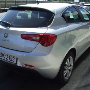 brno alfa giulietta test day 20100623 1200422523